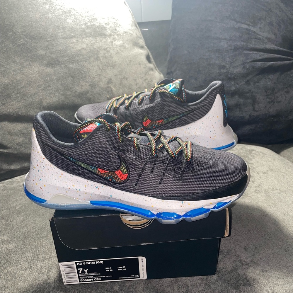 Brand NEW Never Worn  Nike KD 8 ‘ Black History’ Month size 7y